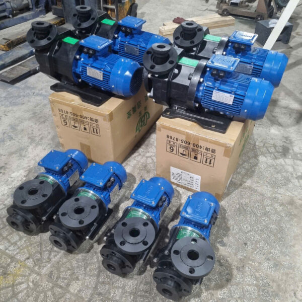 Máy bơm hóa chất dẫn động từ