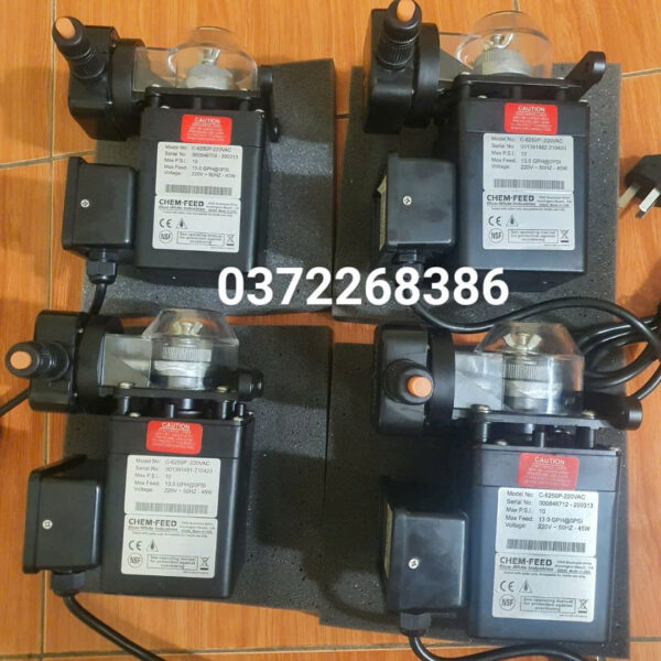 Máy bơm định lượng Blue White C-6250P